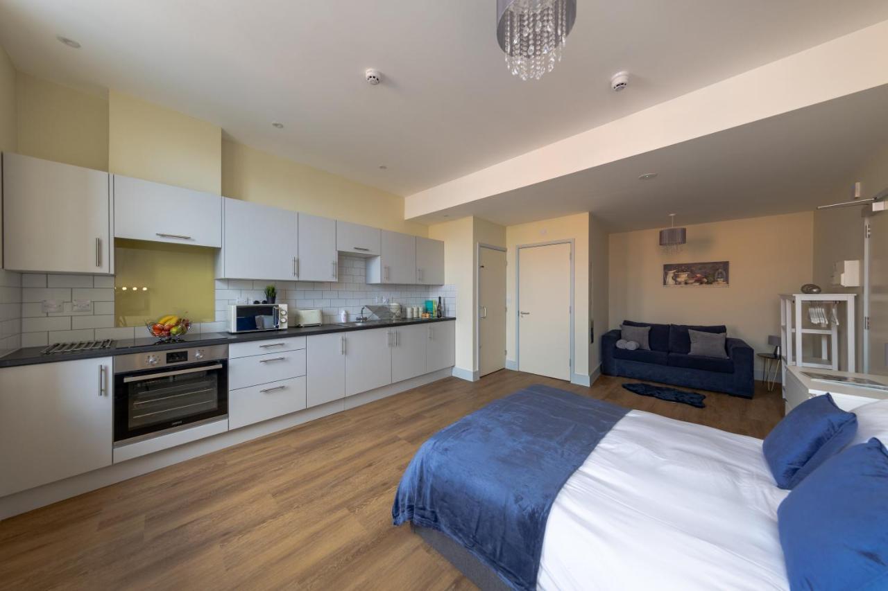 Apartment 7, Isabella House, Aparthotel, By Rentmyhouse Херефорд Экстерьер фото