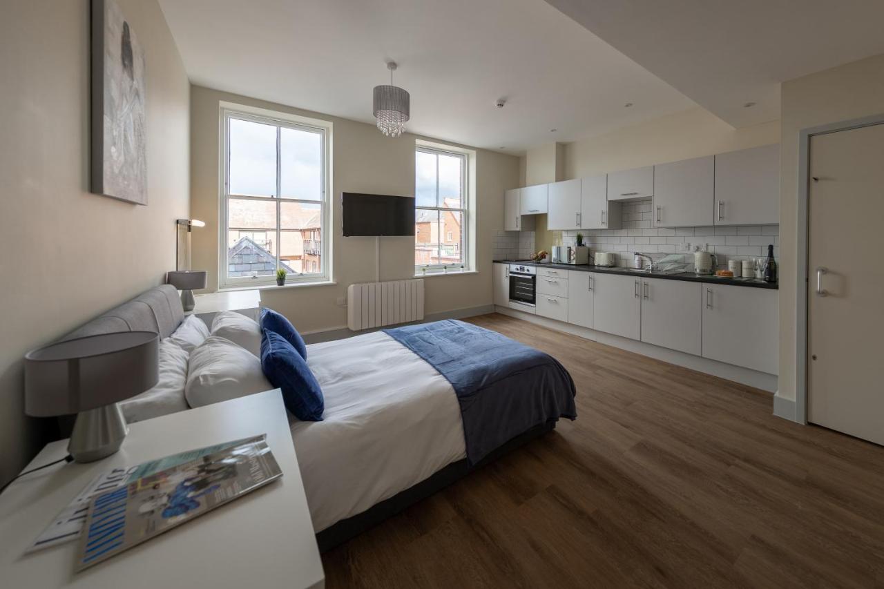 Apartment 7, Isabella House, Aparthotel, By Rentmyhouse Херефорд Экстерьер фото