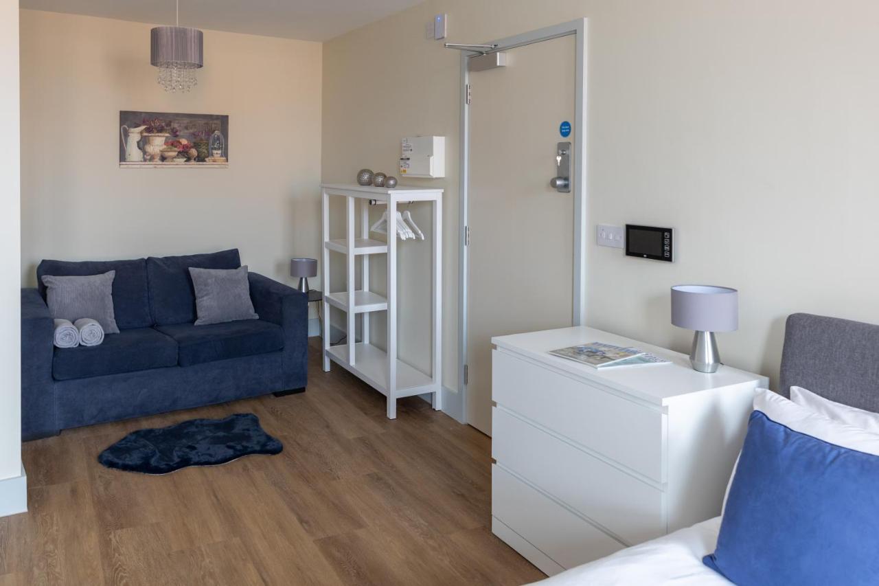Apartment 7, Isabella House, Aparthotel, By Rentmyhouse Херефорд Экстерьер фото