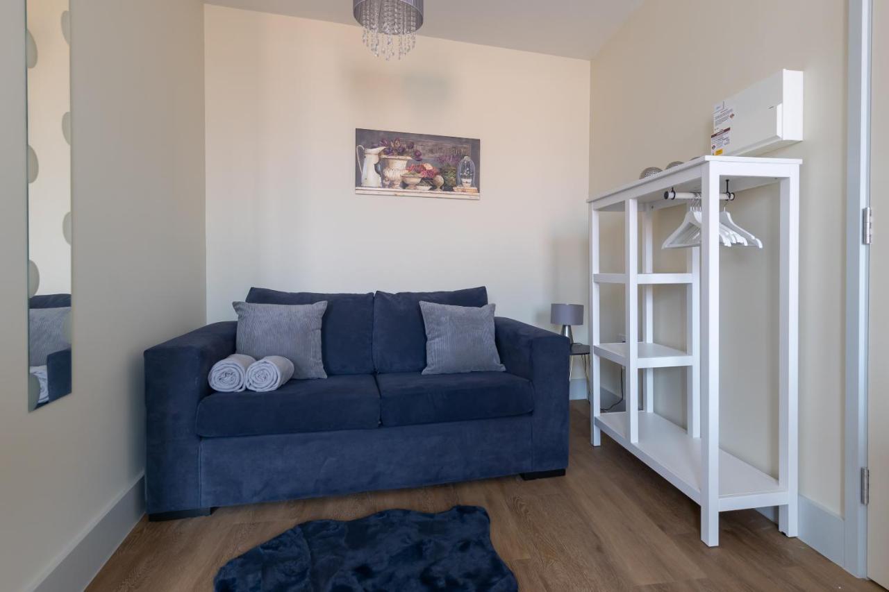 Apartment 7, Isabella House, Aparthotel, By Rentmyhouse Херефорд Экстерьер фото