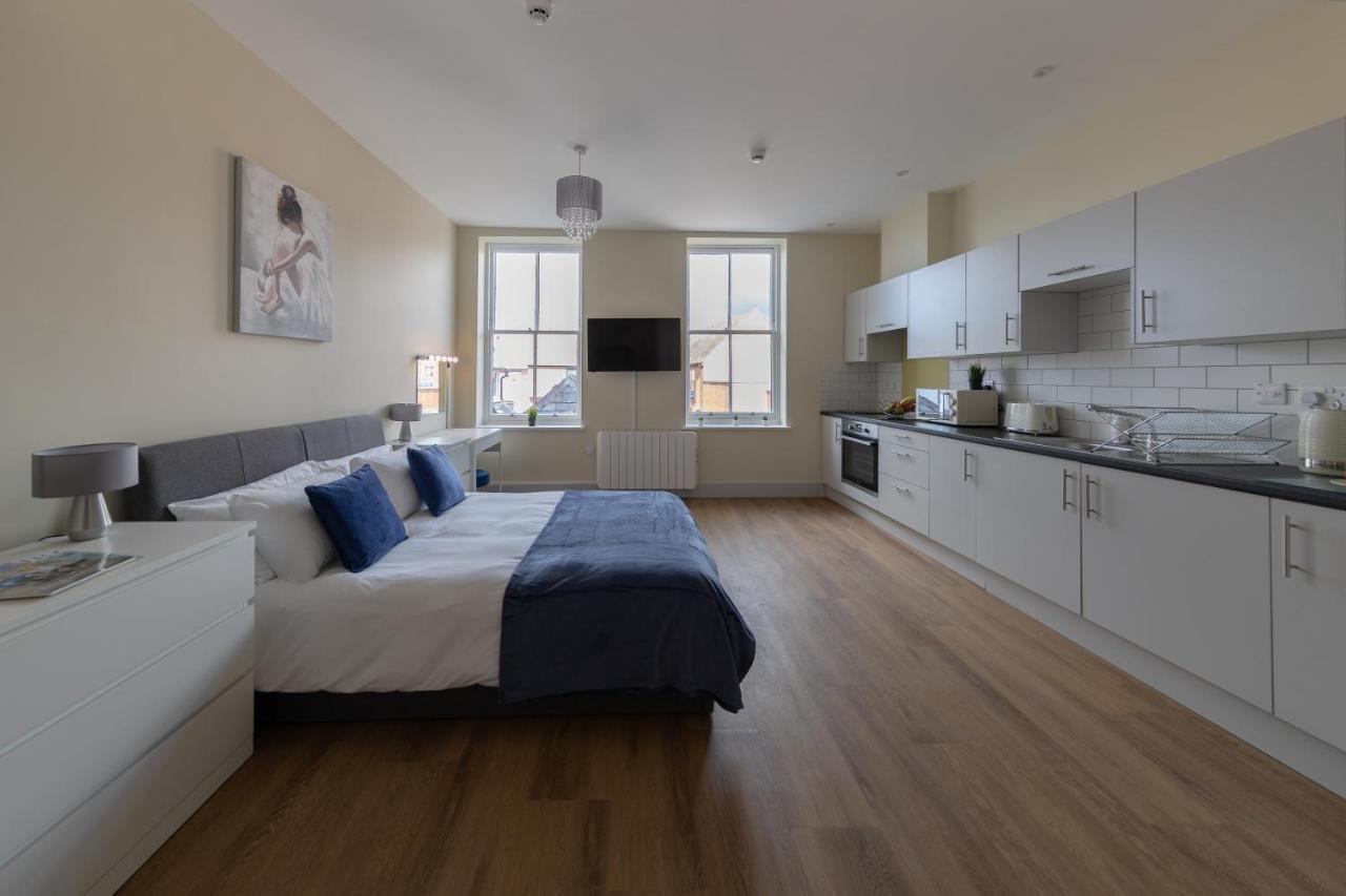 Apartment 7, Isabella House, Aparthotel, By Rentmyhouse Херефорд Экстерьер фото